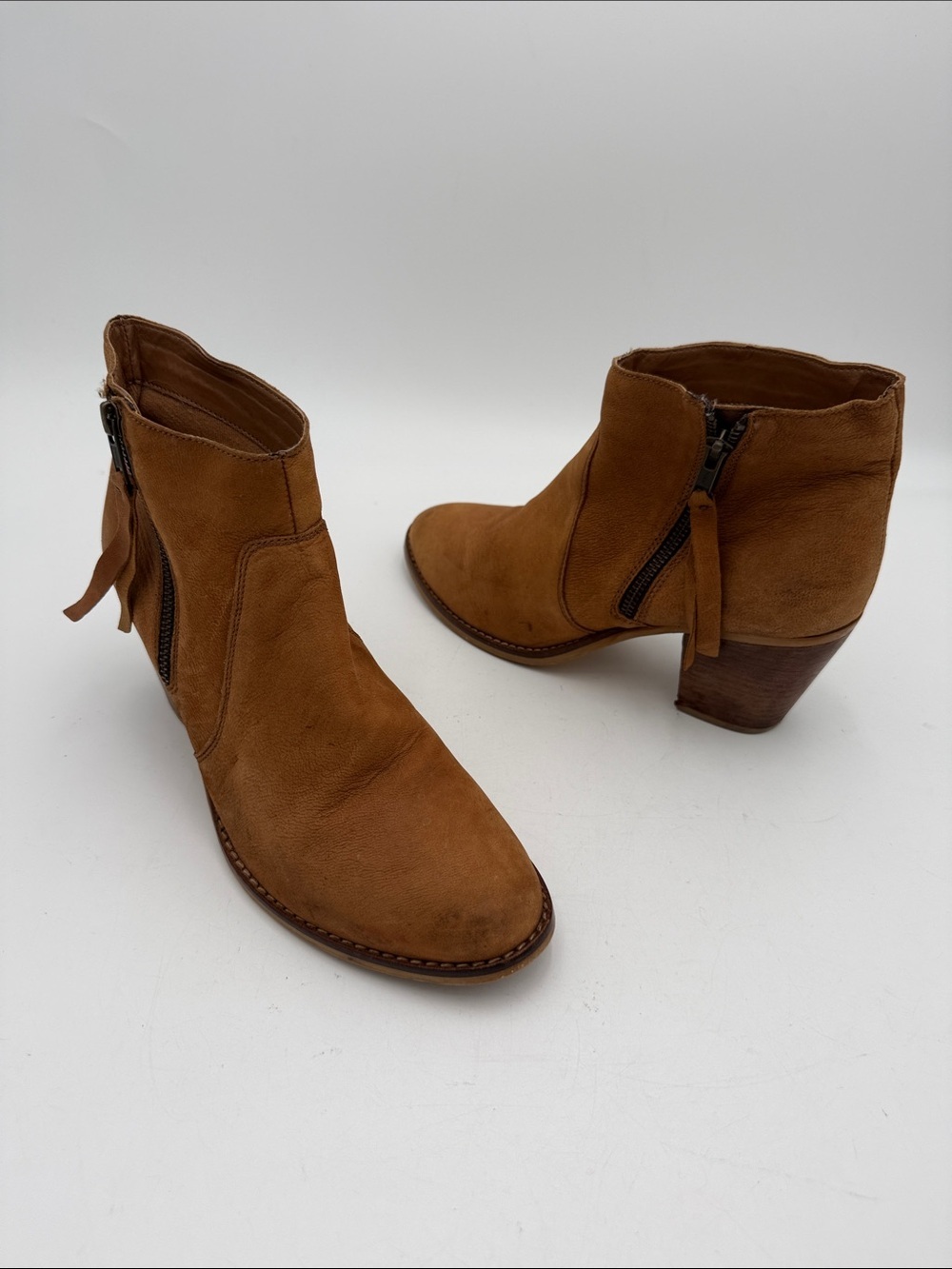 American eagle outfitters Tan Suede Ankle Boots women 9 leather festival casual